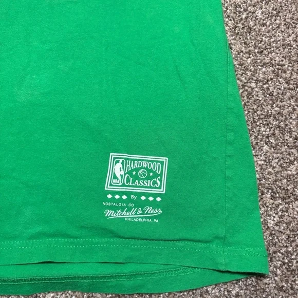 Mitchell & Ness Hardwood Classics Women’s Small Dallas Mavericks Tee - Picture 3 of 9